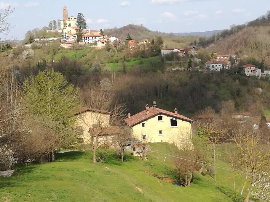 Casa Nel Verde Ca Dla Cola Mombasiglio Exteriér fotografie